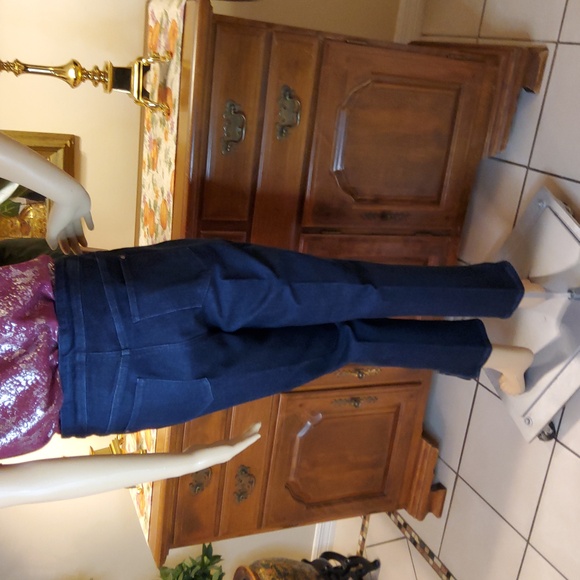 Chico's Perfect Stretch Girlfriend Slim Leg Ankle Jeans - Picture 6 of 13